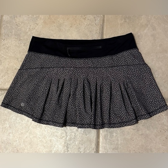 Lululemon Circuit Breaker Skirt Tall 15” Frozen Fizz Rare First Edition Sz 10 - Picture 9 of 10